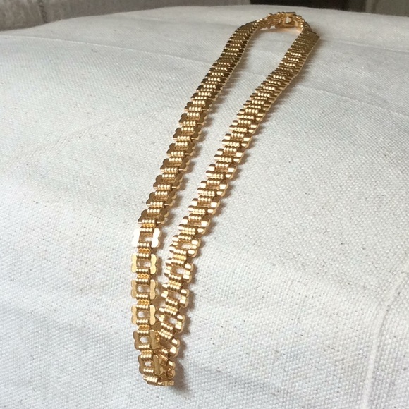 Monet Necklace - Picture 2 of 4